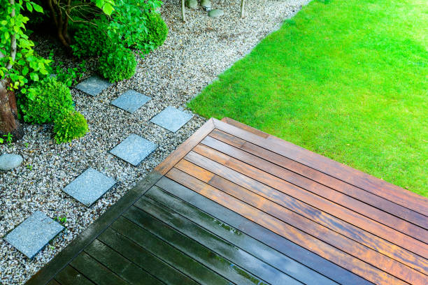 Best Pool Deck Cleaning  in Newburg, WI