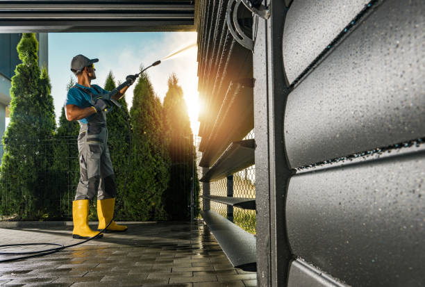 Animal Enclosure Cleaning in Newburg, WI